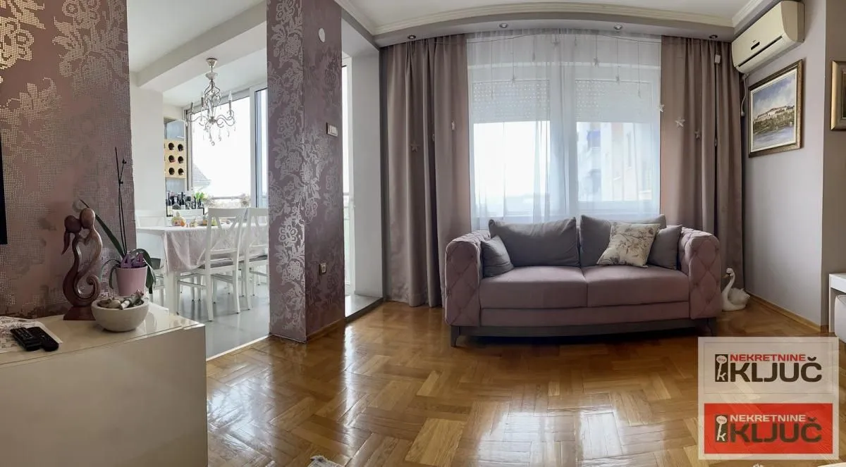 Prodaja, četvorosoban stan, 124m², Grbavica, Novi Sad Sve Podlokacije