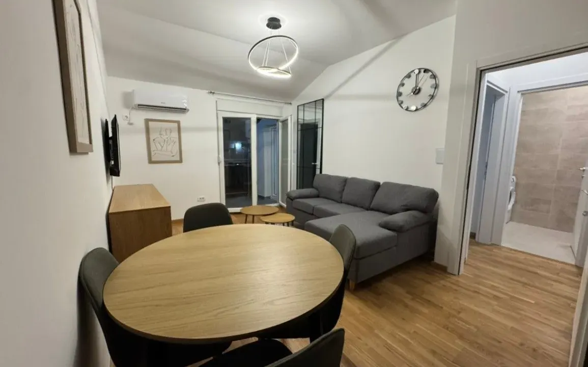 Izdavanje, jednosoban stan, 40m², Zagorič, Podgorica