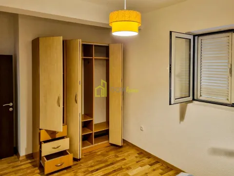 Izdavanje, kuća, 90m², Kotor, Crna Gora - image 4