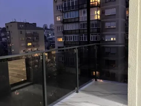 Sale, three bedroom apartment, 75m², Južni Bulevar, Vračar Sve Podlokacije - image 14