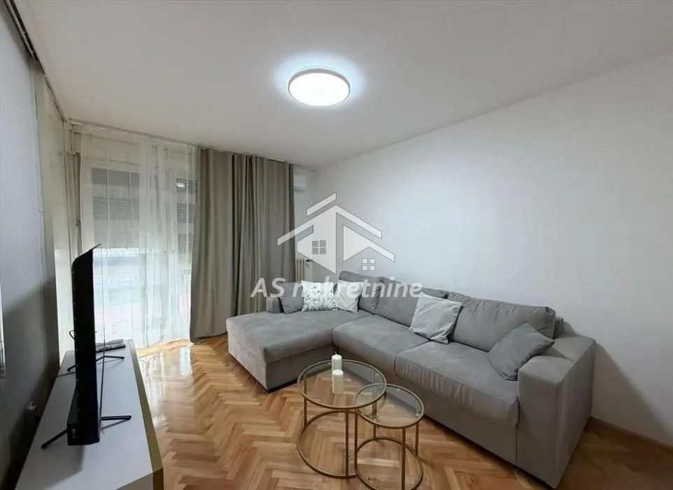 Rent, apartment, 41m², Crveni Krst, Beograd