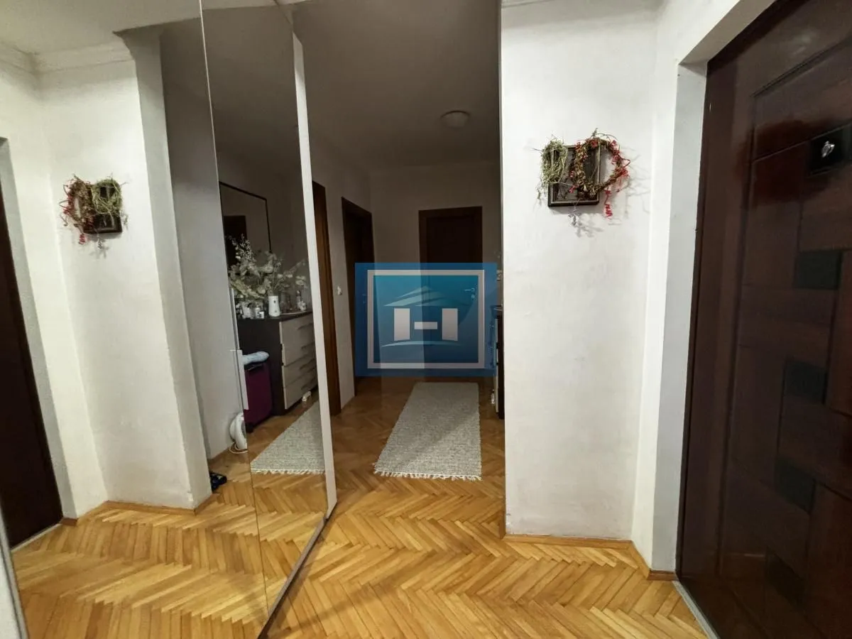 Prodaja, trosoban stan, 85m², Centar, Jagodina
