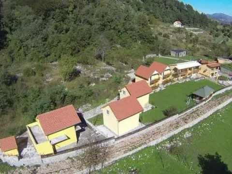 Sale, house, 420m², Cetinje, Crna Gora - image 4