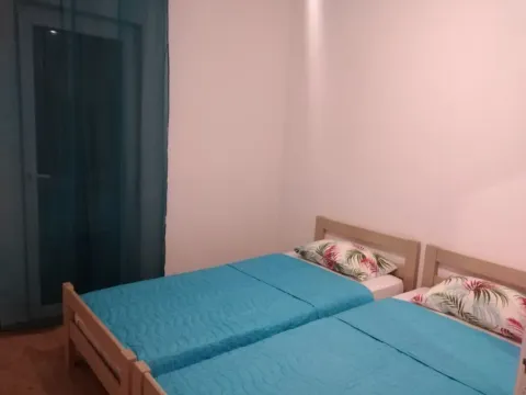 Rent, house, 300m², Mainski Put, Budva - image 3