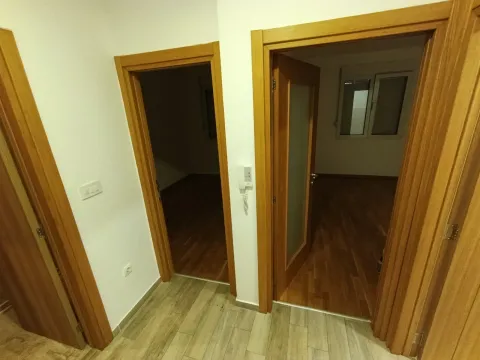 Prodaja, jednosoban stan, 43m², Blok 6, Podgorica - image 6