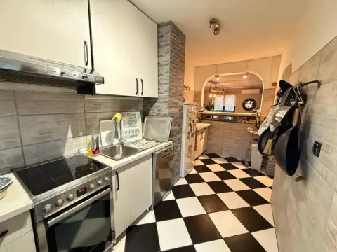 Sale, four bedroom apartment, 102m², Centar, Novi Sad - image 13