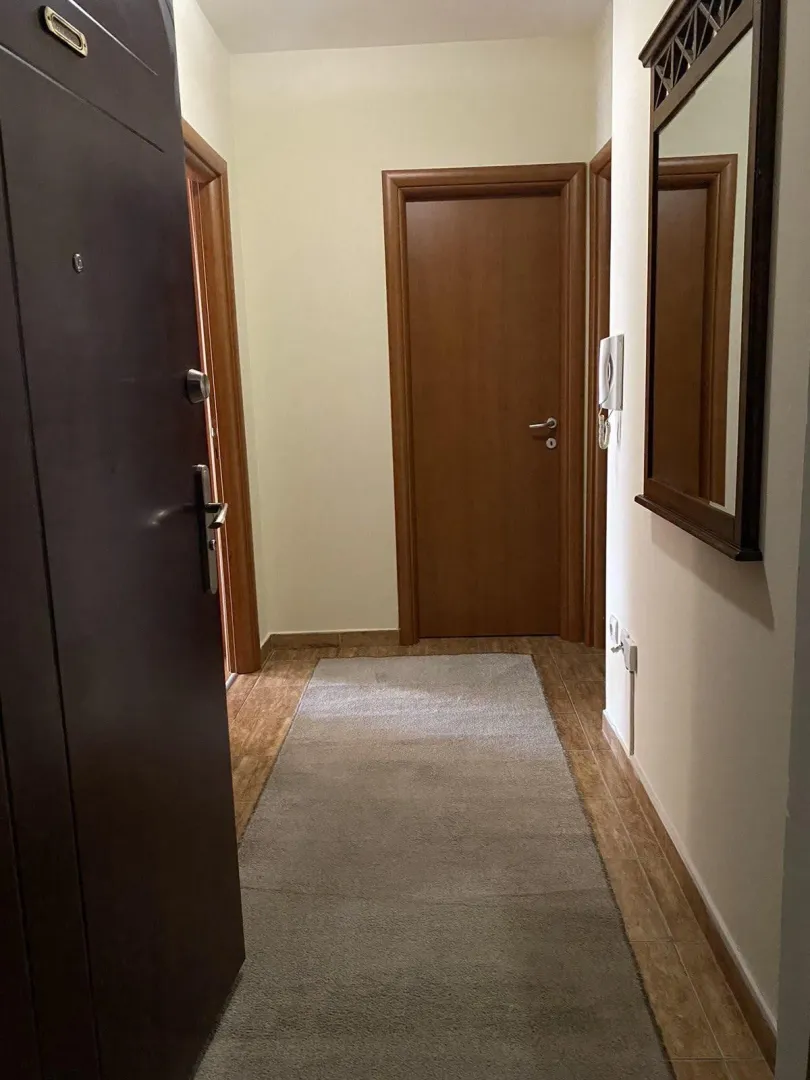 Izdavanje, dvosoban stan, 73m², Vezirov Most, Podgorica