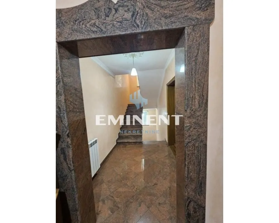 Rent, four bedroom apartment, 115m², Savski Venac, Beograd