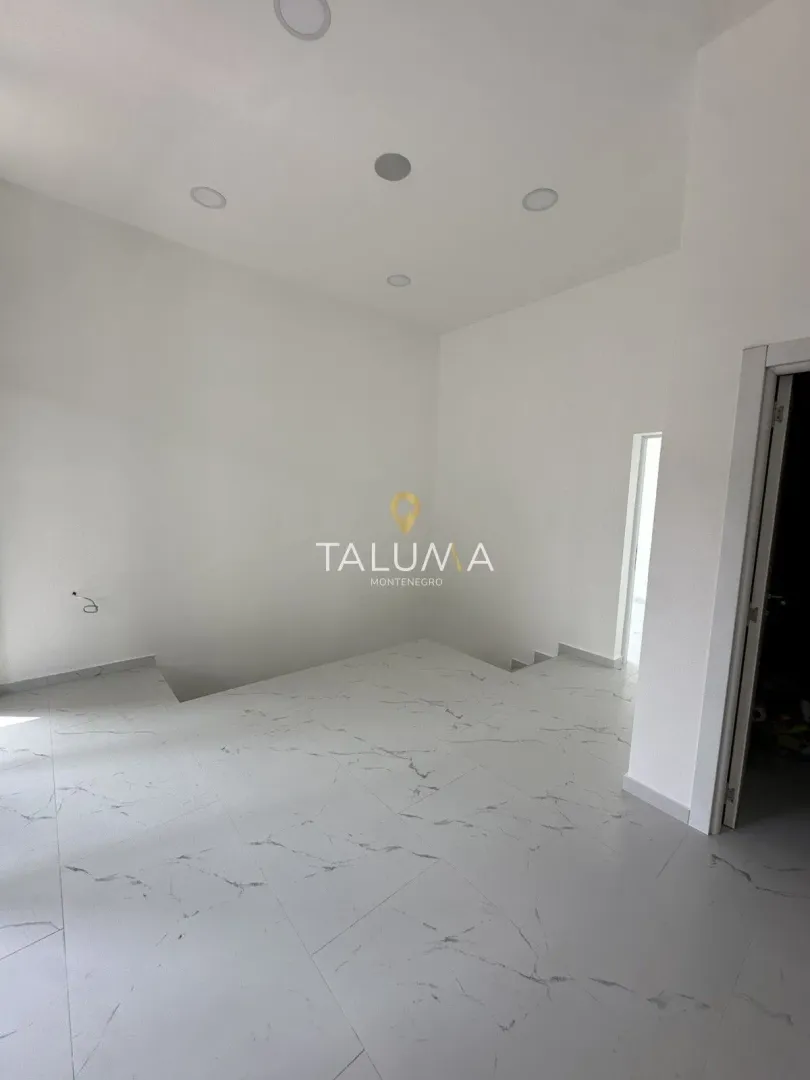 Rent, office space, 100m², Dalmatinska ulica, Podgorica