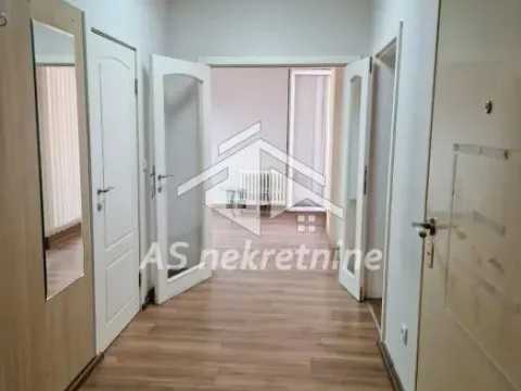 Izdavanje, četvorosoban stan, 126m², Novi Beograd Sve Podlokacije, Beograd - image 7
