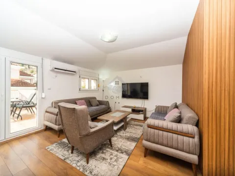 Prodaja, jednosoban stan, 58m², Momišići, Podgorica - image 1