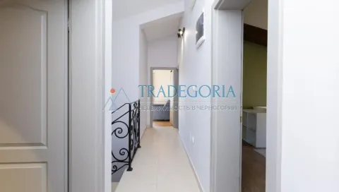 Prodaja, kuća, 179m², Tivat, Crna Gora - image 5