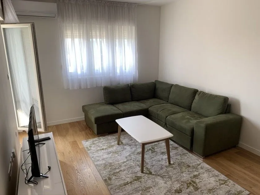 Rent, one bedroom apartment, 49m², Central Point, Podgorica