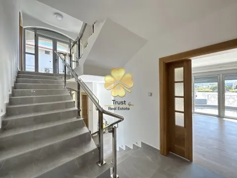 Sale, house, 320m², Zlatica, Podgorica - image 18