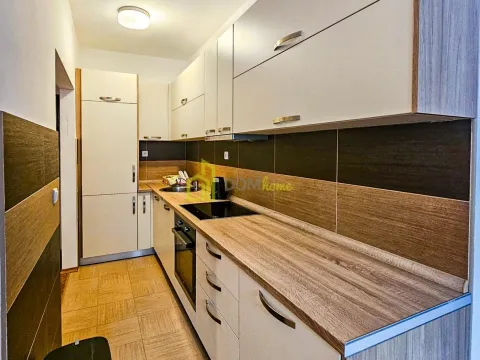 Izdavanje, dvosoban stan, 70m², Bečići, Budva - image 21