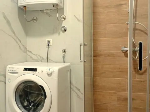 Izdavanje, jednosoban stan, 47m², Centar, Bar - image 5