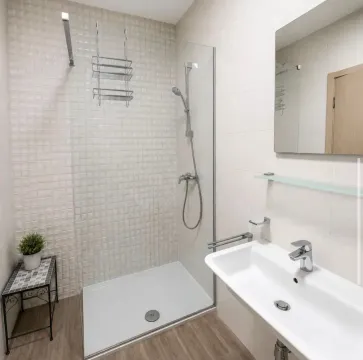 Rent, two bedroom apartment, 71m², City Kvart, Podgorica - image 5