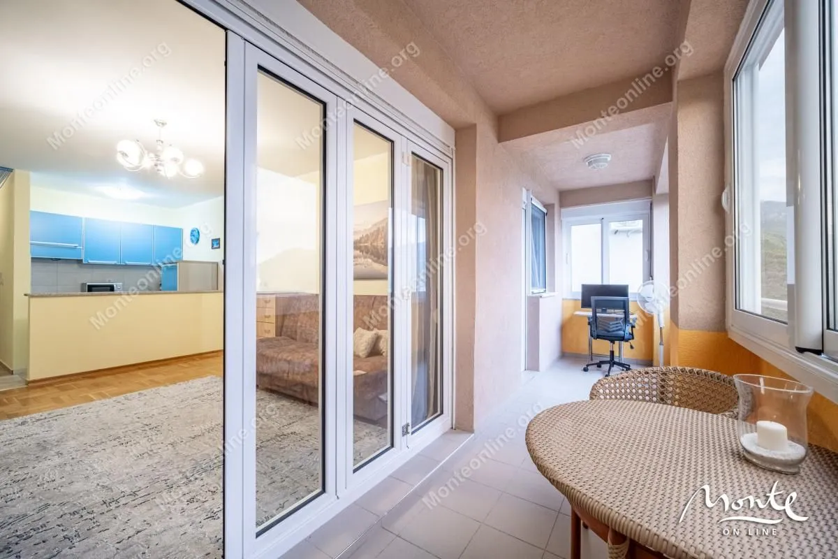 Prodaja, dvosoban stan, 55m², Bečići, Budva