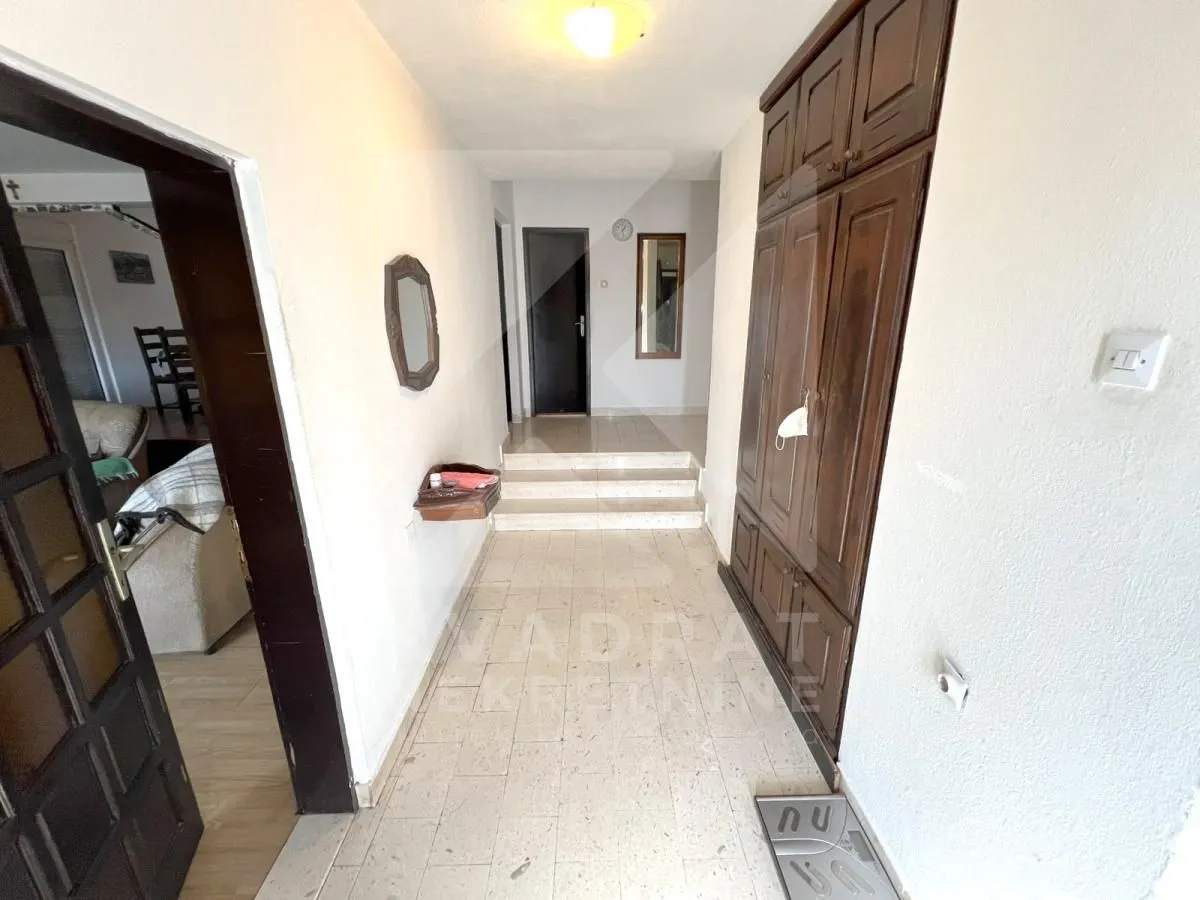 Prodaja, kuća, 159m², Malo Brdo, Podgorica