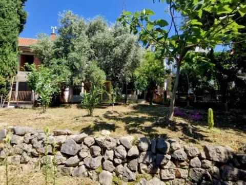 Prodaja, kuća, 150m², Utjeha, Bar