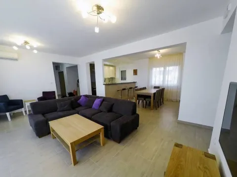 Prodaja, trosoban stan, 136m², Bečići, Budva - image 19