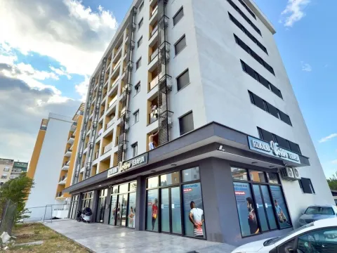 Rent, one bedroom apartment, 42m², Pobrežje, Podgorica - image 1