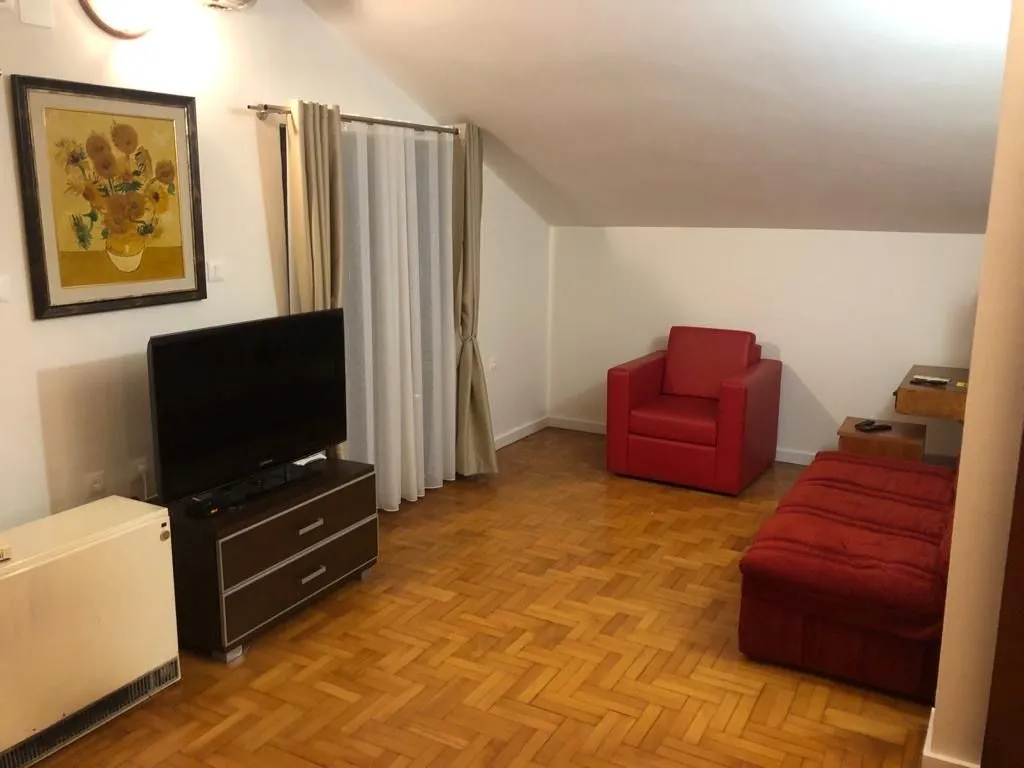Rent, one bedroom apartment, 71m², Vezirov Most, Podgorica