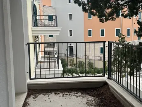 Sale, one bedroom apartment, 69m², Luštica, Herceg Novi - image 12