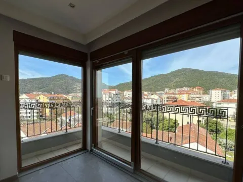 Prodaja, dvosoban stan, 140m², Budva, Crna Gora - image 4