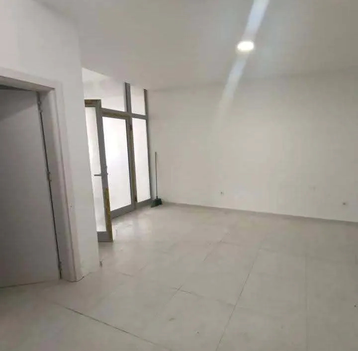 Prodaja, poslovni prostor, 24m², Zabjelo, Podgorica