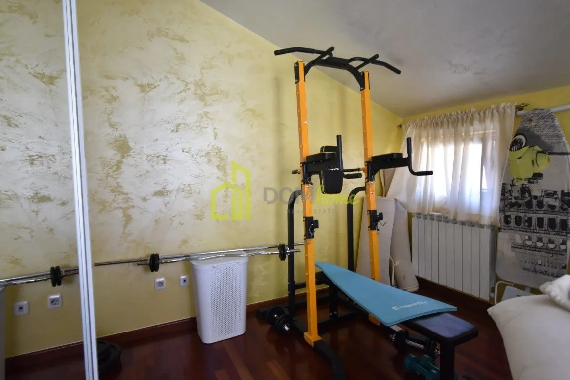 Prodaja, dvosoban stan, 90m², Gorica C, Podgorica