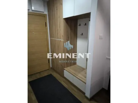 Rent, three bedroom apartment, 60m², Južni Bulevar, Vračar Sve Podlokacije - image 9
