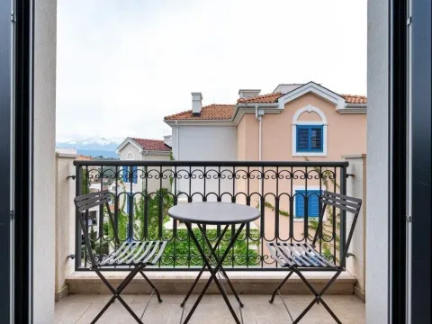 Prodaja, garsonjera, 35m², Luštica Bay, Tivat - image 8