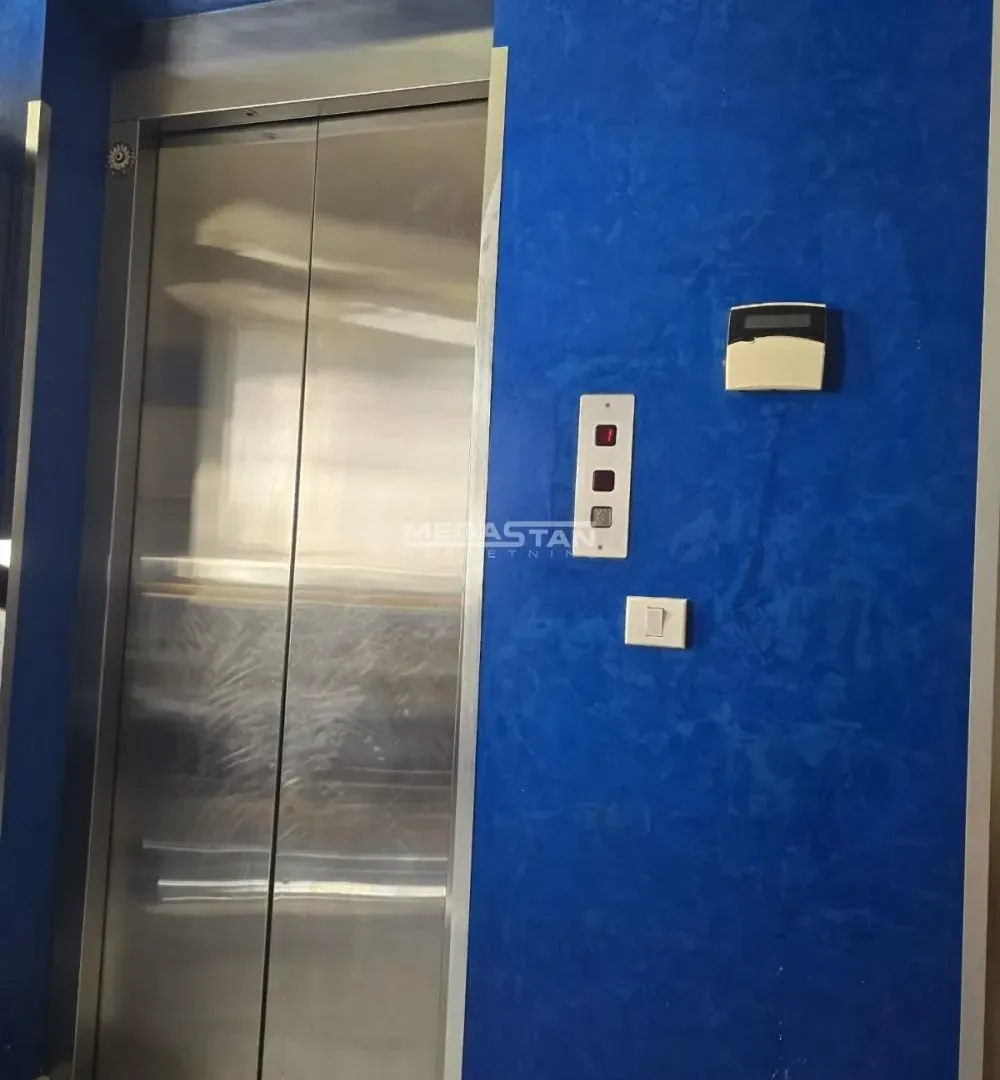 Sale, house, 815m², Vračar Sve Podlokacije, Beograd