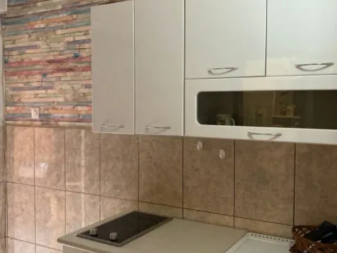 Izdavanje, kuća, 50m², Centar, Cetinje - image 5