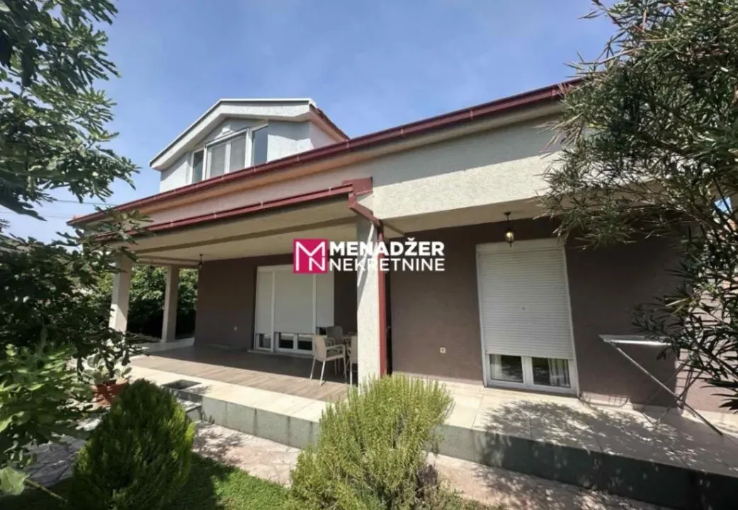 Rent, house, 200m², Tološi, Podgorica