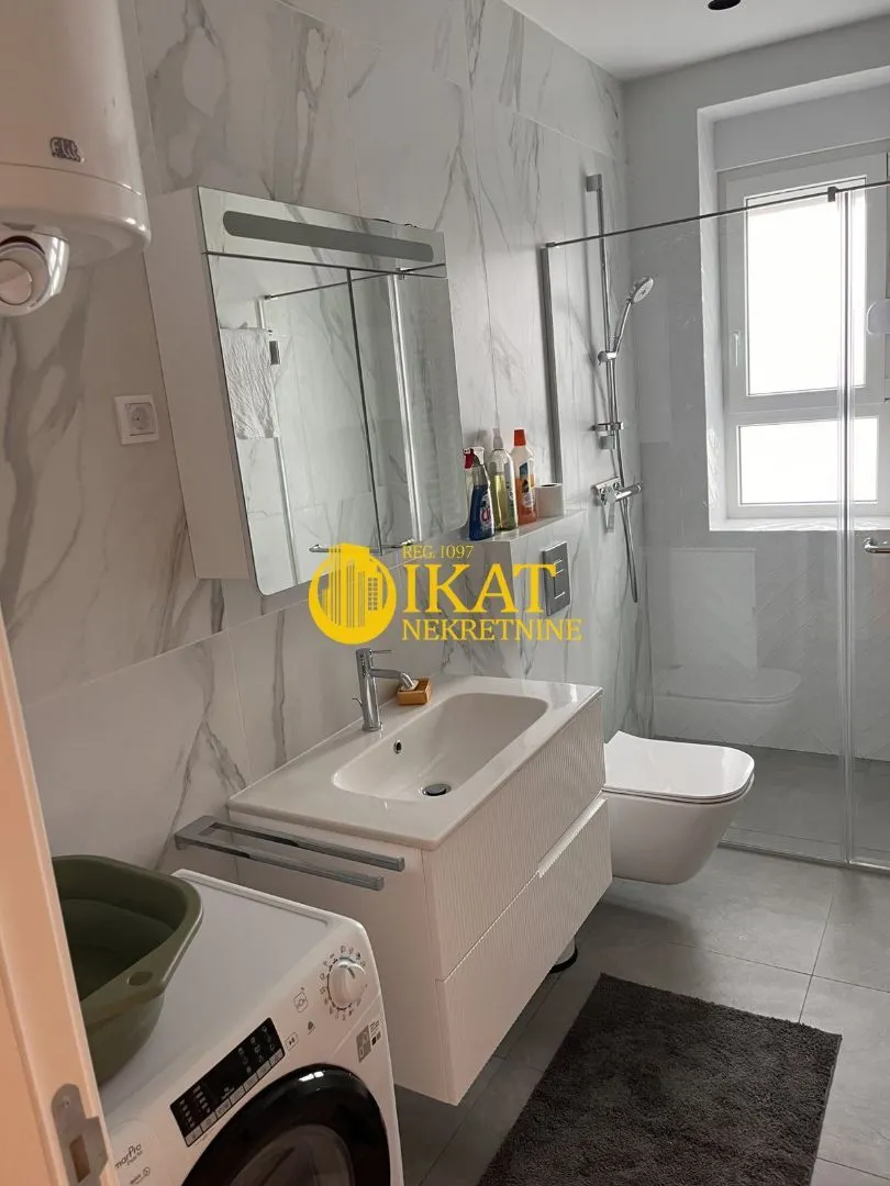 Izdavanje, jednosoban stan, 59m², Stari Grad, Beograd