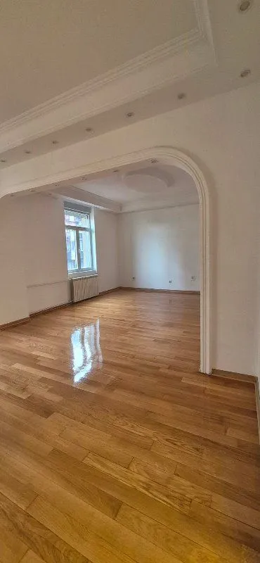Rent, studio apartment, 144m², Vračar Sve Podlokacije, Beograd