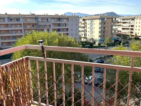 Izdavanje, stan, 52m², City Kvart, Podgorica - image 10