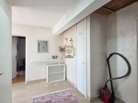 Rent, three bedroom apartment, 100m², Stari Aerodrom, Podgorica - image 13