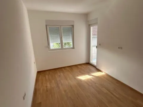 Izdavanje, jednosoban stan, 42m², Zabjelo, Podgorica - image 6