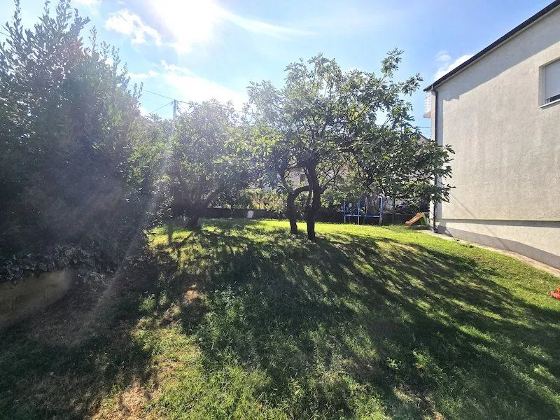 Prodaja, kuća, 300m², Zagorič, Podgorica