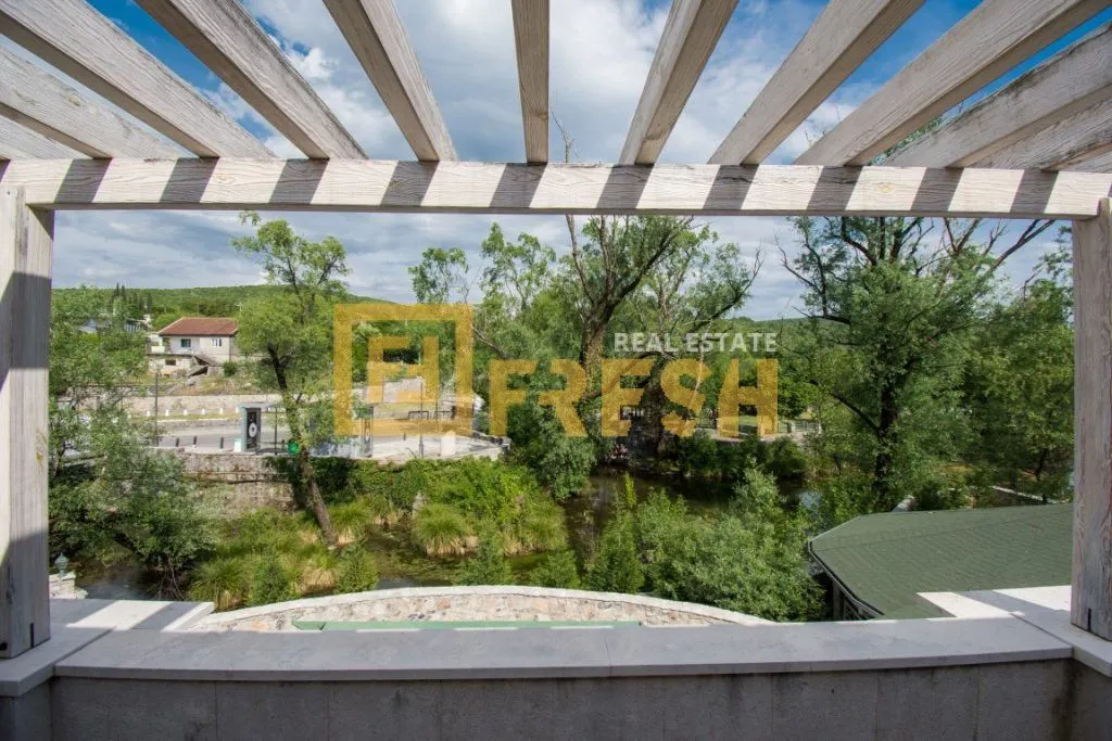Sale, office space, 300m², Mareza, Podgorica