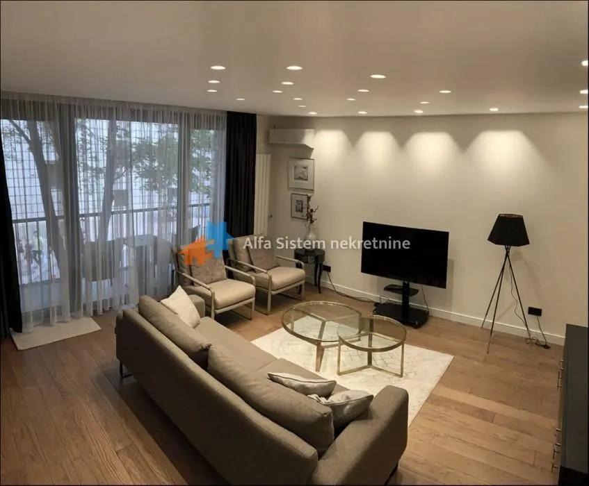 Rent, three bedroom apartment, 91m², Stari Grad, Beograd
