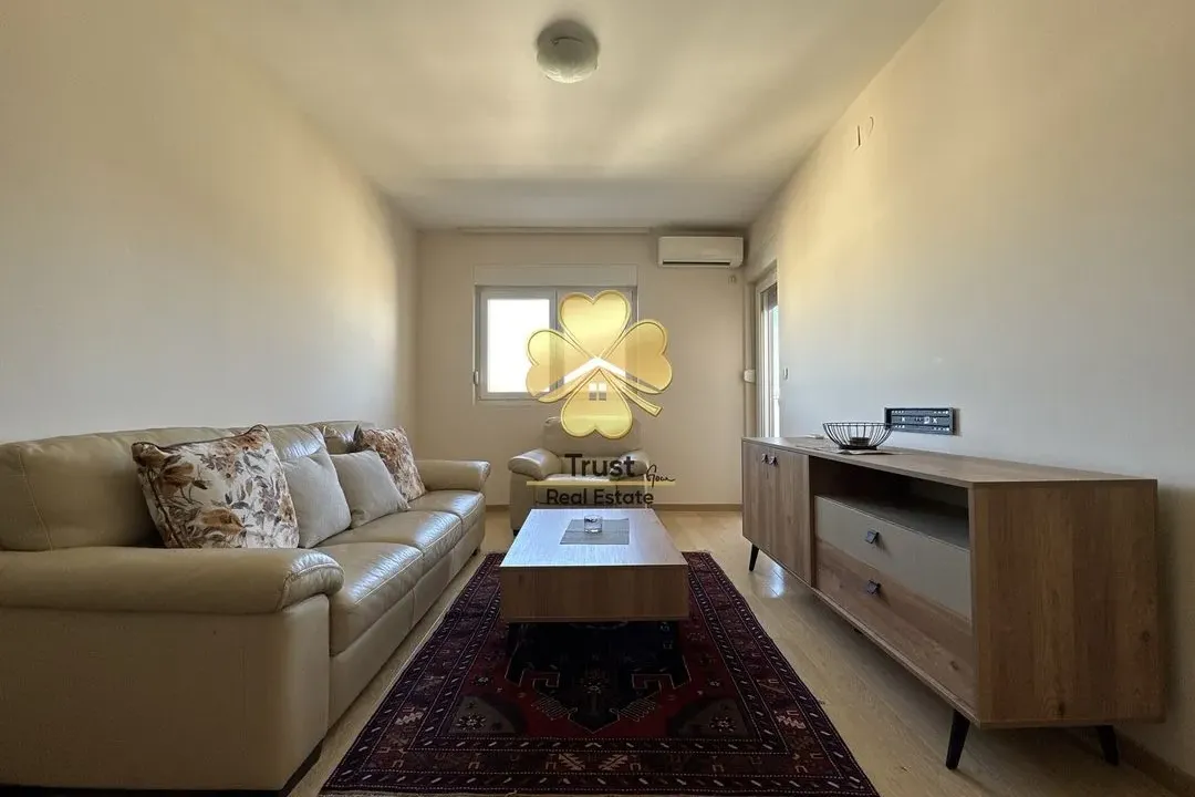 Izdavanje, jednosoban stan, 45m², City Kvart, Podgorica