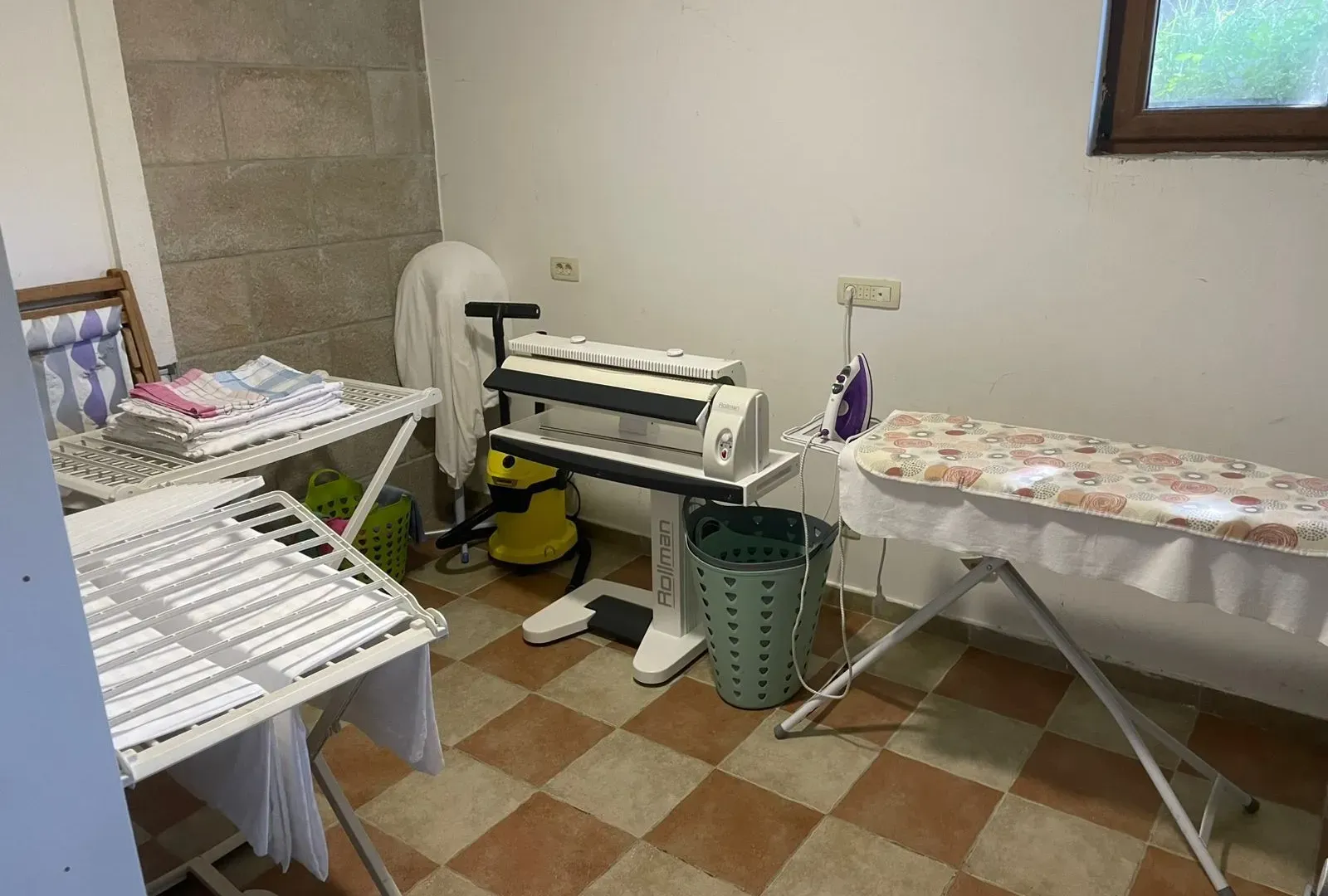 Rent, hospitality venue, 500m², Dobrota, Kotor
