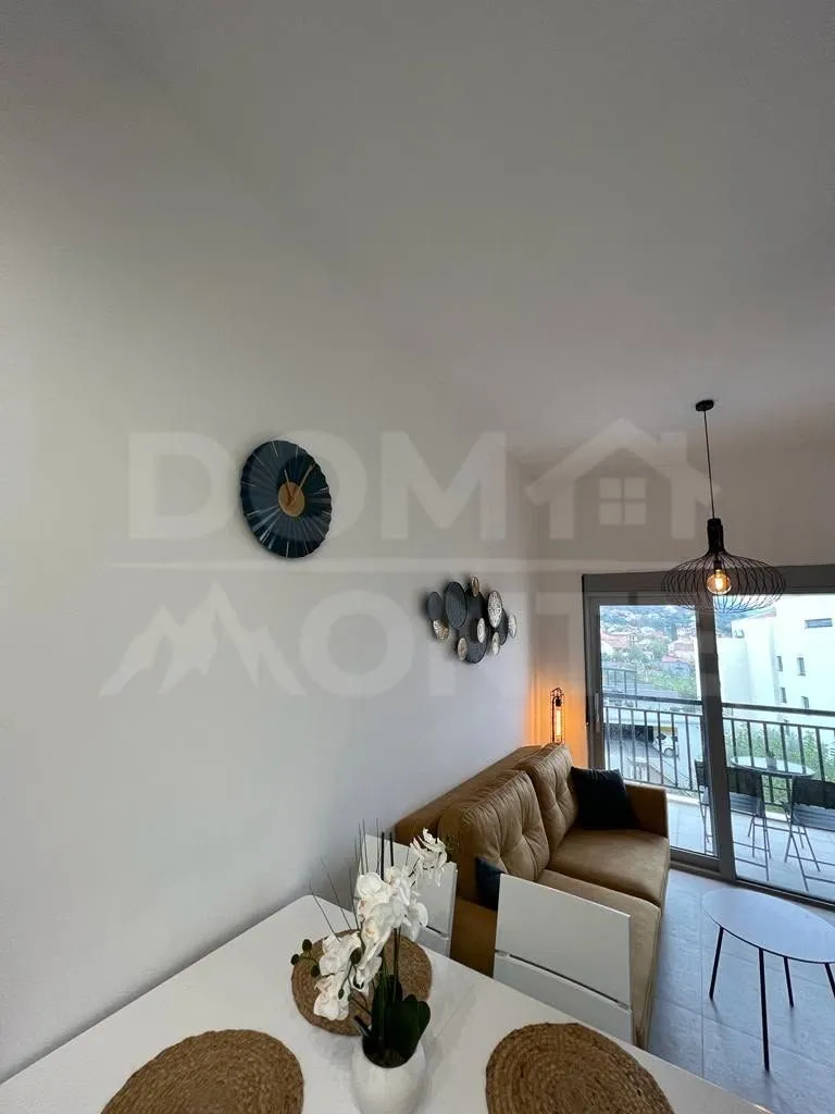 Rent, one bedroom apartment, 46m², Tivat, Crna Gora