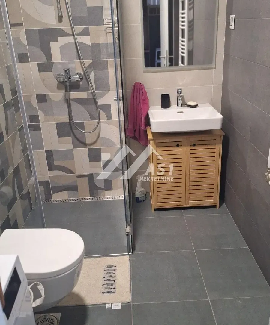 Izdavanje, dvosoban stan, 43m², Liman 2, Novi Sad Sve Podlokacije