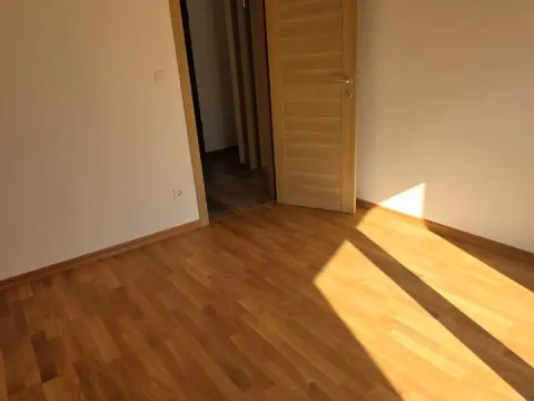 Prodaja, jednosoban stan, 40m², Stari Aerodrom, Podgorica - image 4