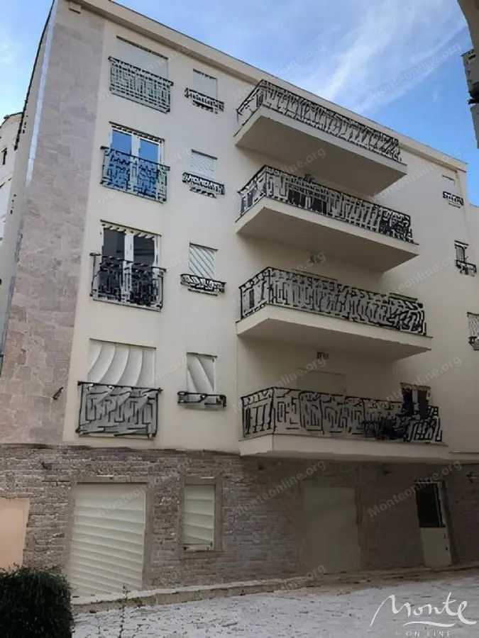 Prodaja, jednosoban stan, 87m², Pržno, Budva